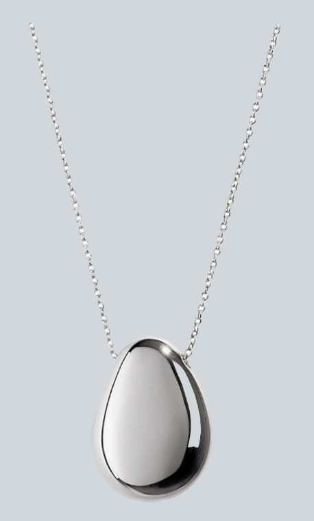 Sliver drop necklace with chunky silver pendant