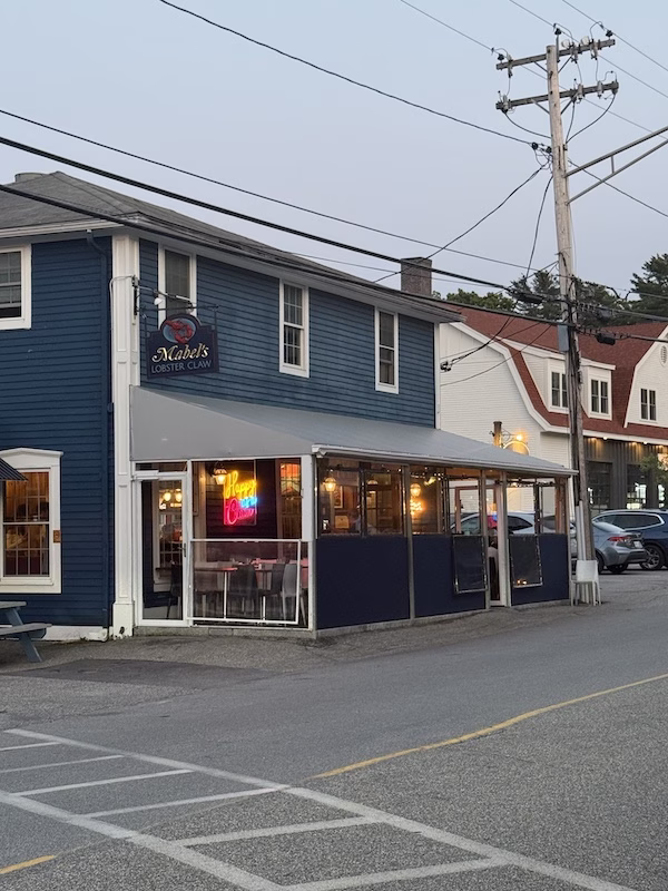 Mabel's Lobster Claw Exterior