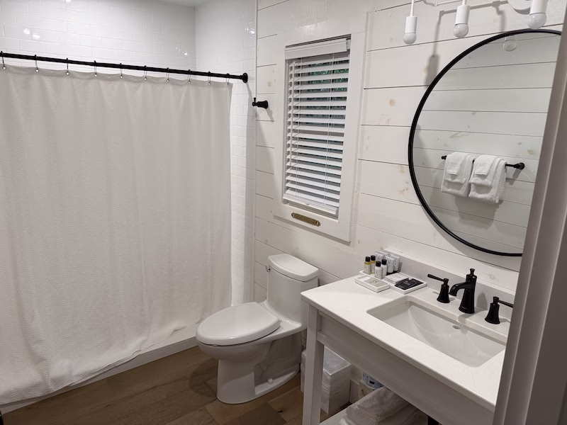 salt cottages bathroom