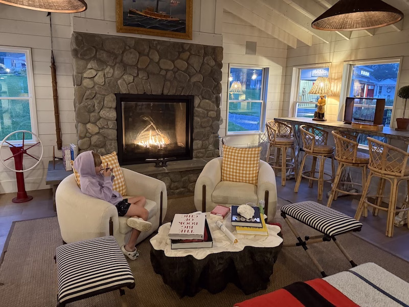 salt cottages main lobby