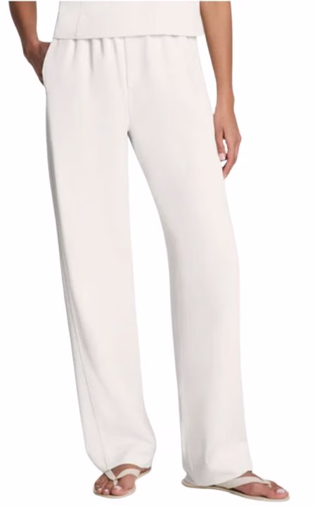 white wrinkle resistant pants for travel