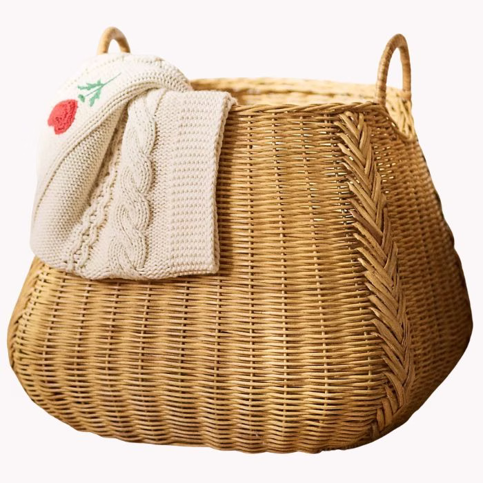 wicker braided basket with handles