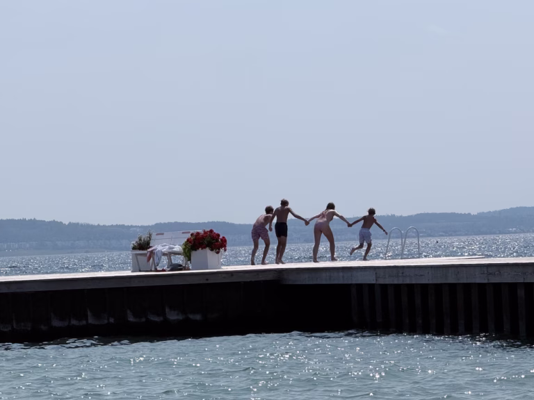 jumping off the pier