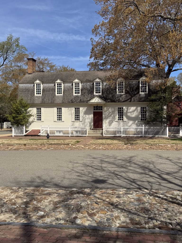 white house at colonial williamsburg