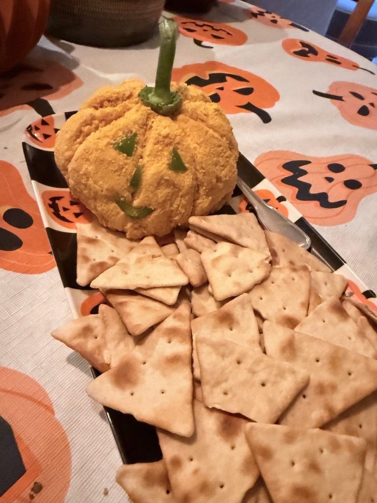 cute pumpkin cheeseball halloween appetizer