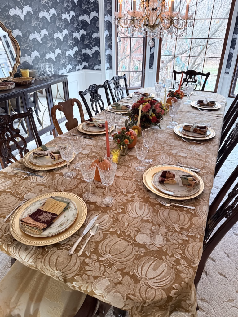 thanksgiving table